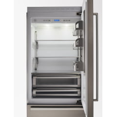 REFRIGERADOR BERTAZZONI MAS REF905BBLXTT 90CM DE EMBUTIR FLUSH BOTTOM FREEZER COM 596 LITROS ABERTURA PARA ESQUERDA PUXADORES TUBULARES AÇO INOX 220V